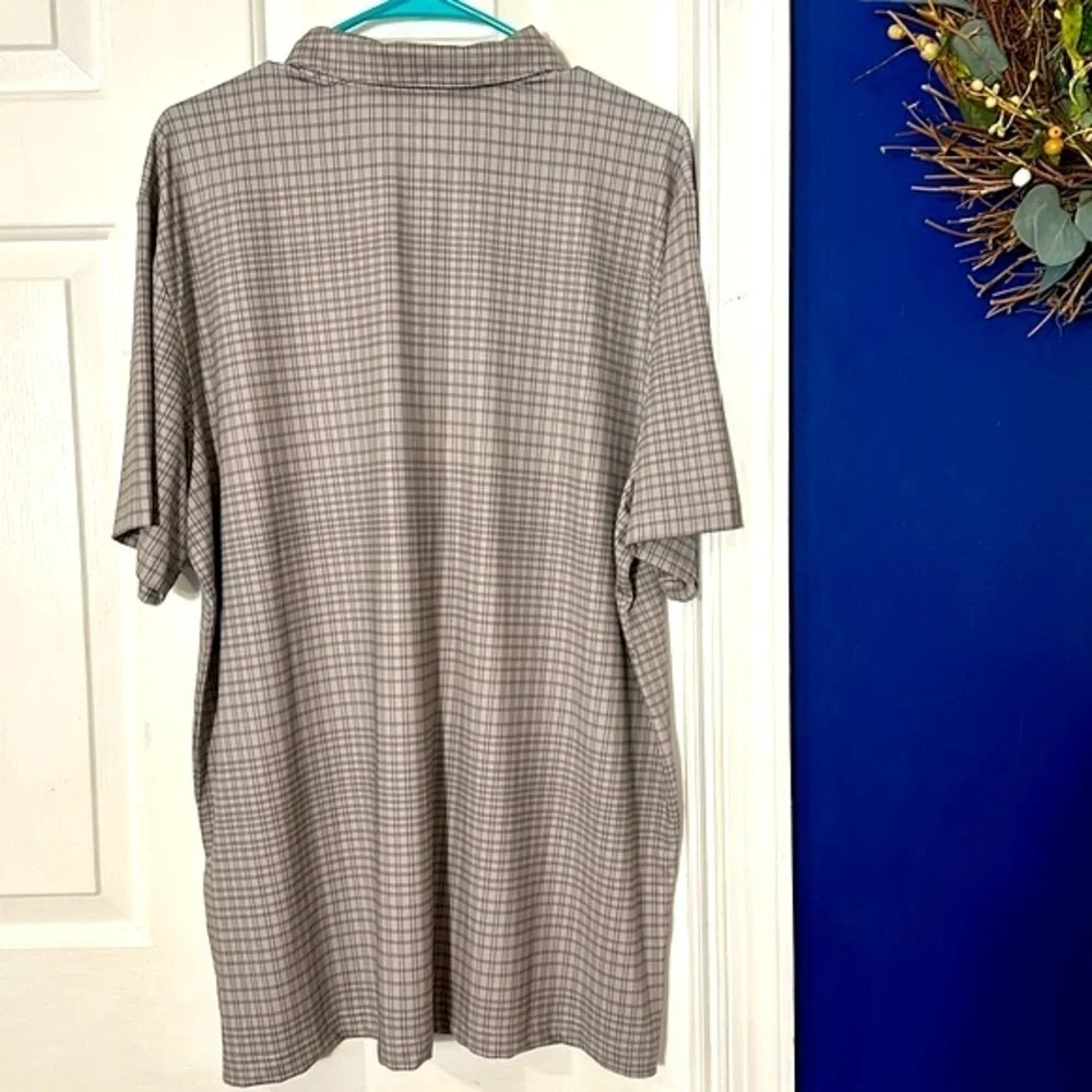 NWOT Men’s Adidas Gray Plaid Polyester & Spandex Short Sleeve Golf Polo Size XL